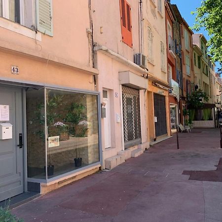 Ferienwohnung Splendide Studio Au Coeur Historique De Fréjus Exterior foto